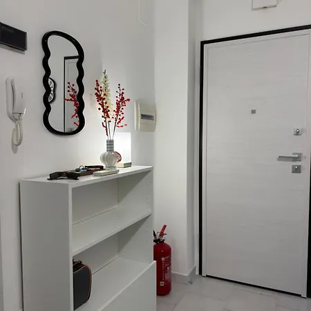 Apartmán Within Walking Distance Of The Sea With Parking Space San Benedetto del Tronto